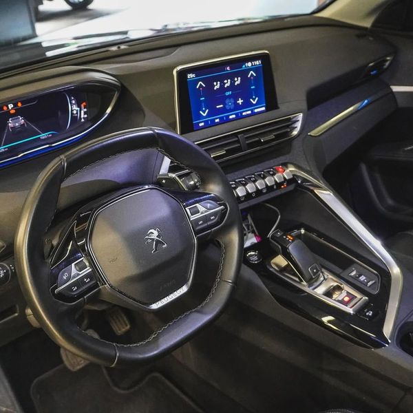 Peugeot 3008 Allure 2023 - imagen secundaria 2