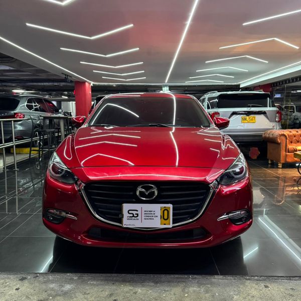 Mazda 3 Touring Modelo 2020 - imagen secundaria 2