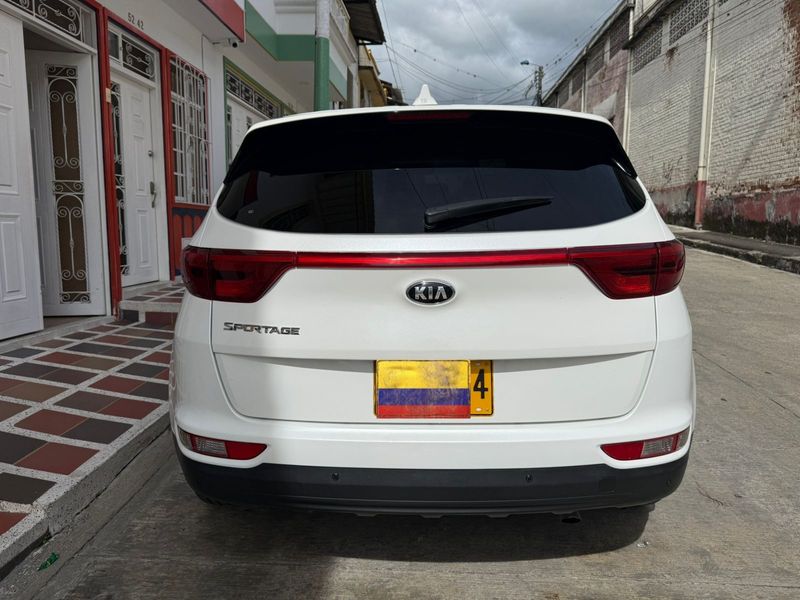 Kia new sportage LX 2017 - imagen secundaria 1