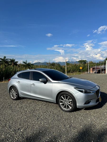 Mazda 3 grand touring LX sport - imagen secundaria 2