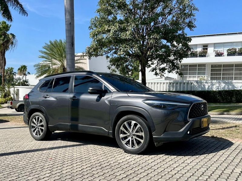 Toyota Corolla Cross Híbrida  2023 - imagen secundaria 2