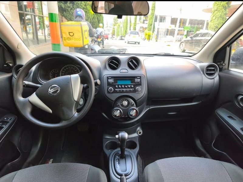 Nissan Versa Vdrive 2022 - imagen secundaria 1