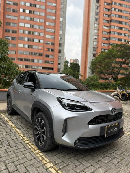 TOYOTA YARIS CROSS 1.5L HYBRID - imagen secundaria 2