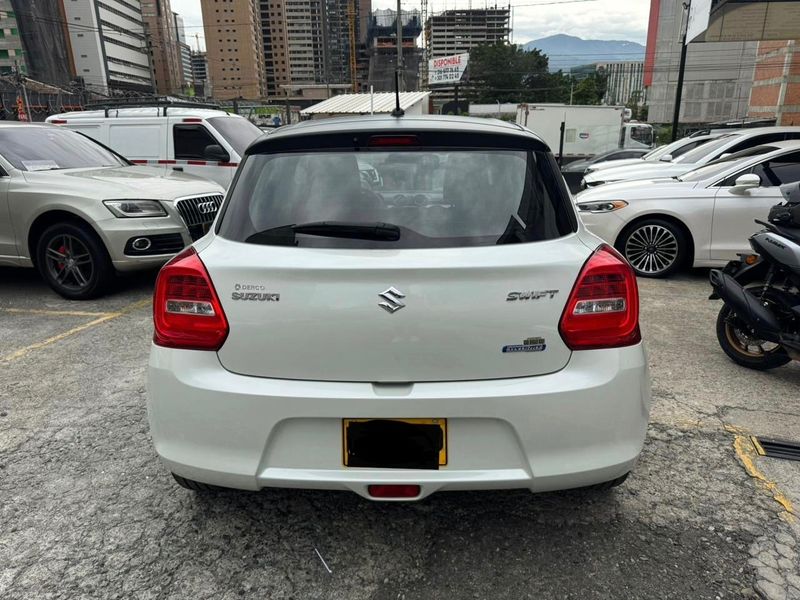 Suzuki Swift Híbrido Japones 2023 - imagen secundaria 1