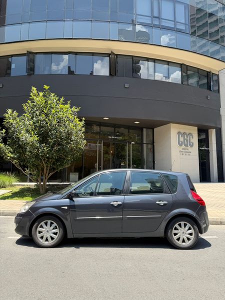 Renault Scenic II 2.0cc at - imagen secundaria 2