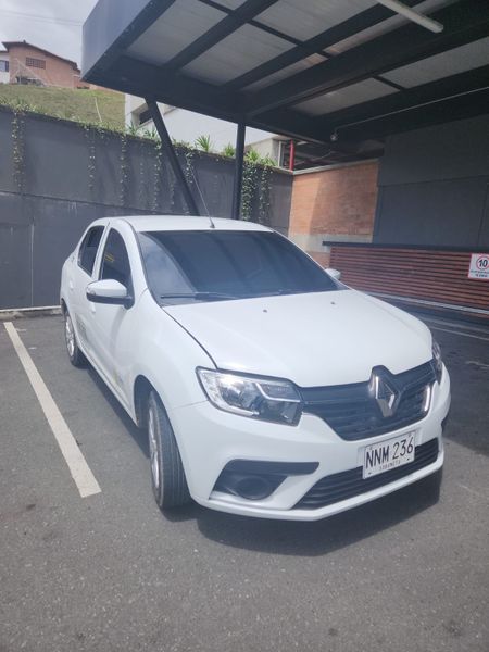 Renaul Logan 2025 - Placa blanca - imagen secundaria 1