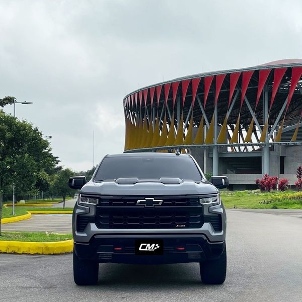 Chevrolet Silverado Z71 - imagen secundaria 2