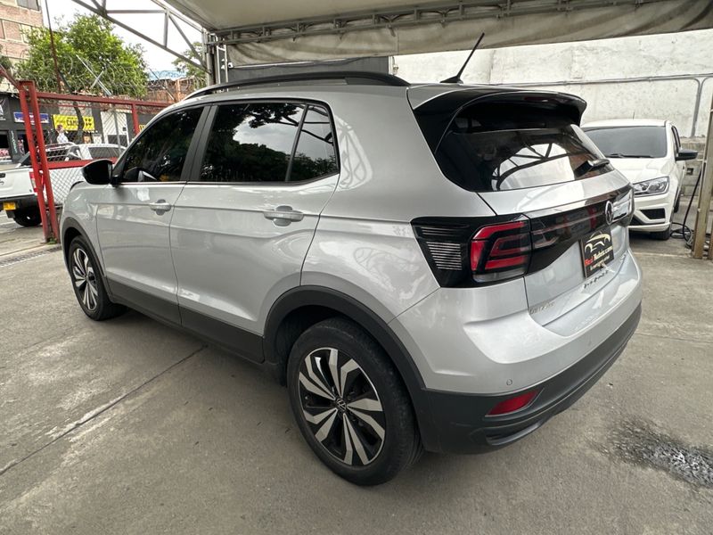 VOLKSWAGEN T-CROSS 2022 TRENDLINE 1.0 TURBO AT - POCO KM - imagen secundaria 2