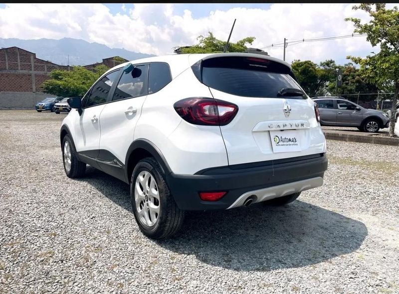 Renault Captur Zen 2024 - imagen secundaria 1