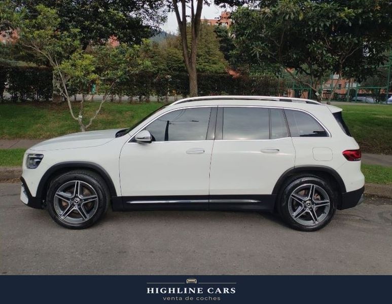 MERCEDES BENZ GLB 200 KIT AMG  1.3 - imagen secundaria 1