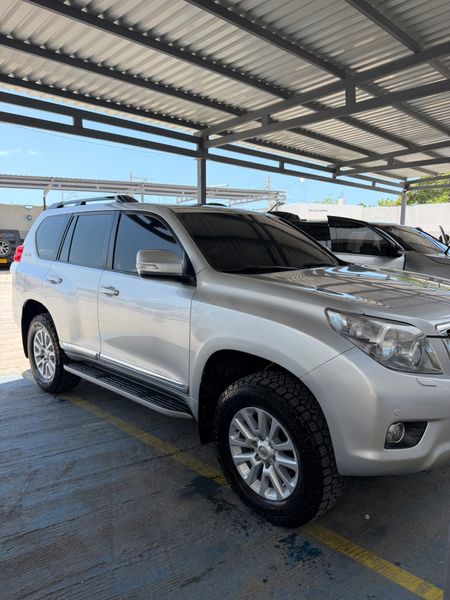 Toyota Prado VX 2012 - imagen secundaria 1