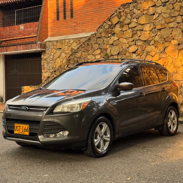 Ford escape SE 4x4 2015 2.0L turbo - imagen secundaria 2