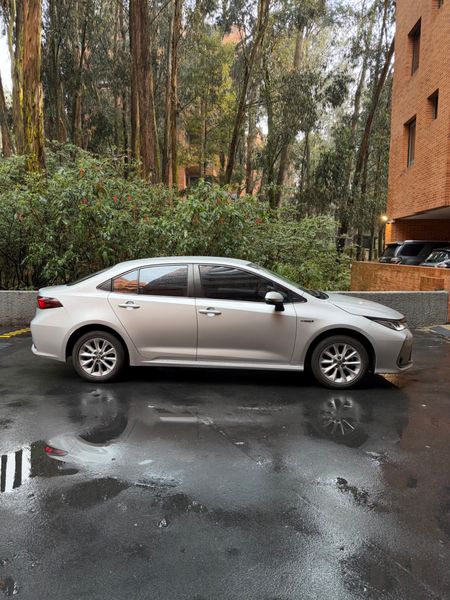 Toyota Corolla XEI 2020 híbrido - imagen secundaria 2