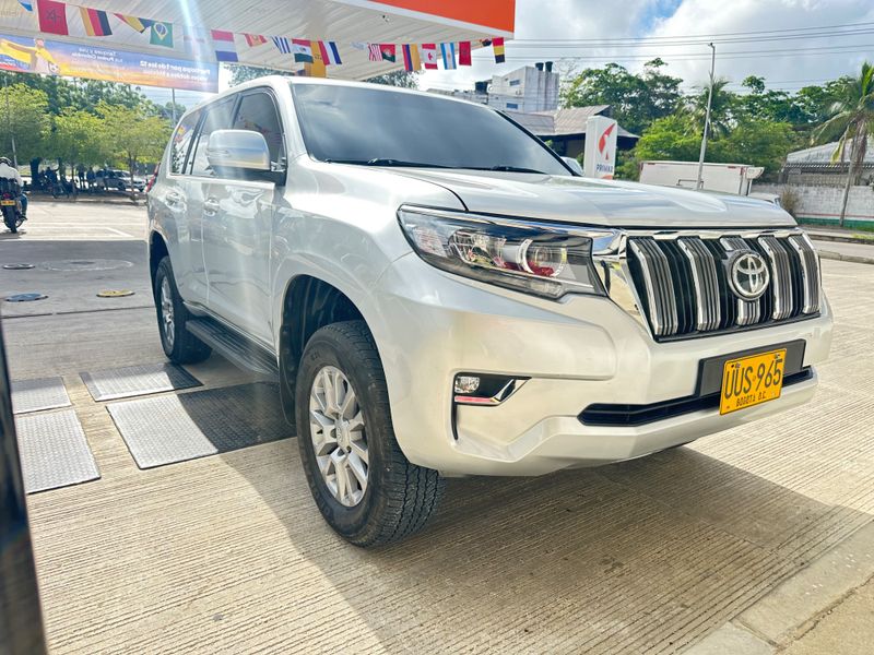 Toyota Prado Tx Blindada Perfecto Estado - imagen secundaria 1
