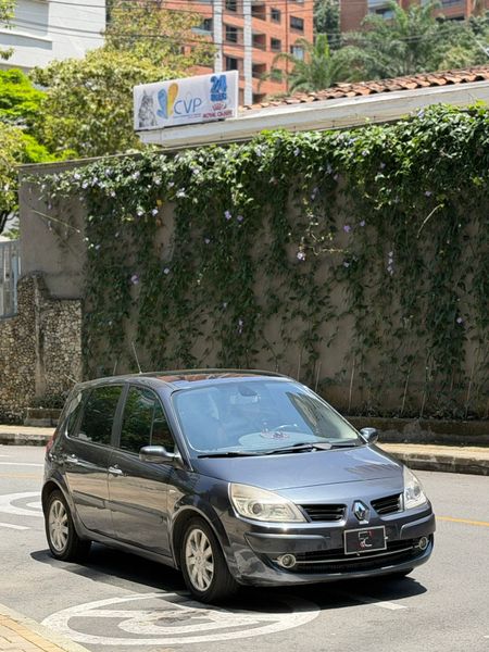 Renault Scenic II 2.0cc at - imagen secundaria 1