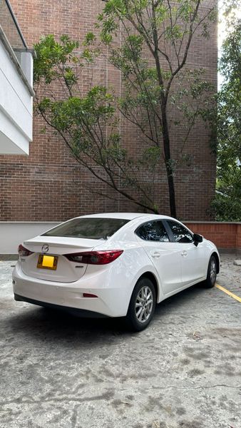 Mazda 3 touring 2018 - imagen secundaria 1