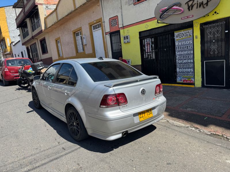 Volkswagen Jetta gli 1.8 turbo automático - imagen secundaria 1