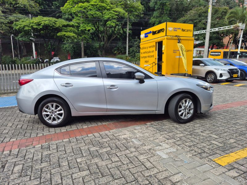 MAZDA 3 TOURING AT 2018 - imagen secundaria 2