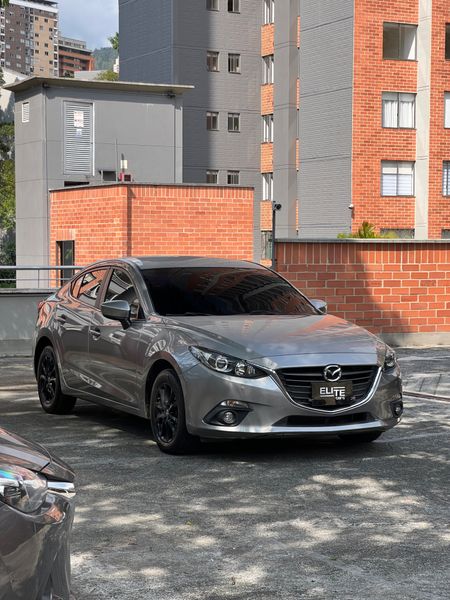 Mazda 3 Touring AT 2017 - imagen secundaria 2