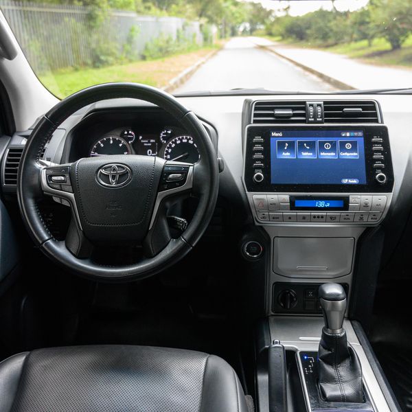 Toyota prado TXL - imagen secundaria 2