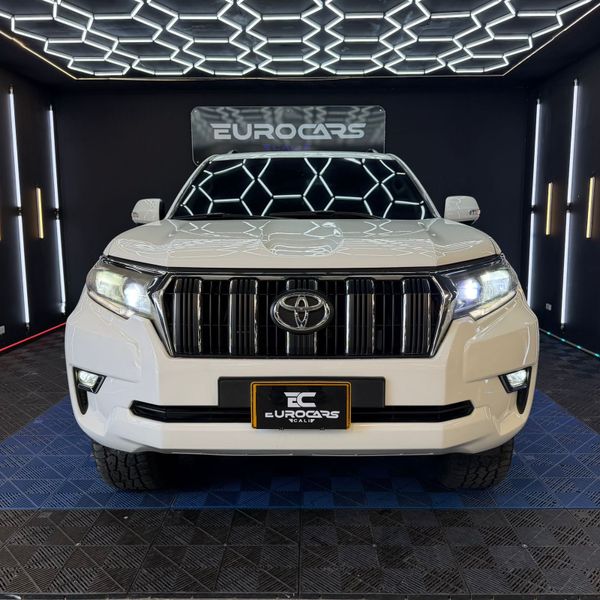Toyota land cruiser Prado 2019 diesel - imagen secundaria 1