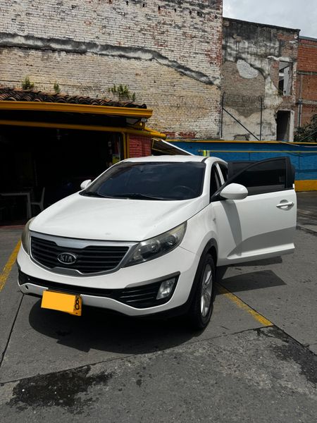 KIA SPORTAGE 4X4 - imagen secundaria 2