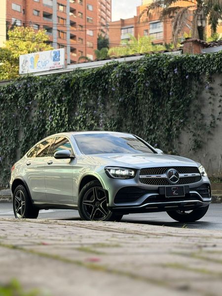 Mercedes Benz GLC300E 4Matic AMG LINE 2.0cc turbo - imagen secundaria 2