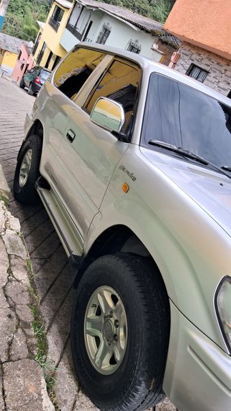 Toyota Prado Sumo - imagen secundaria 1