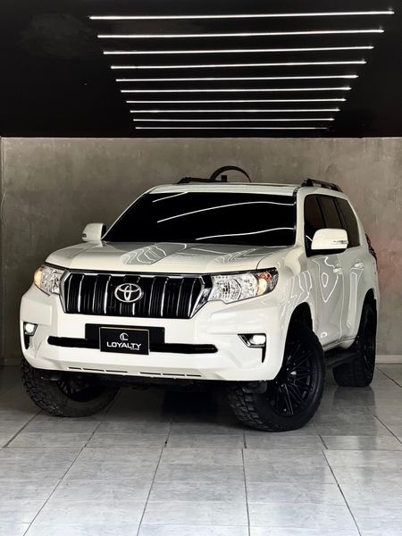 Toyota Prado TXL Diésel - imagen secundaria 1