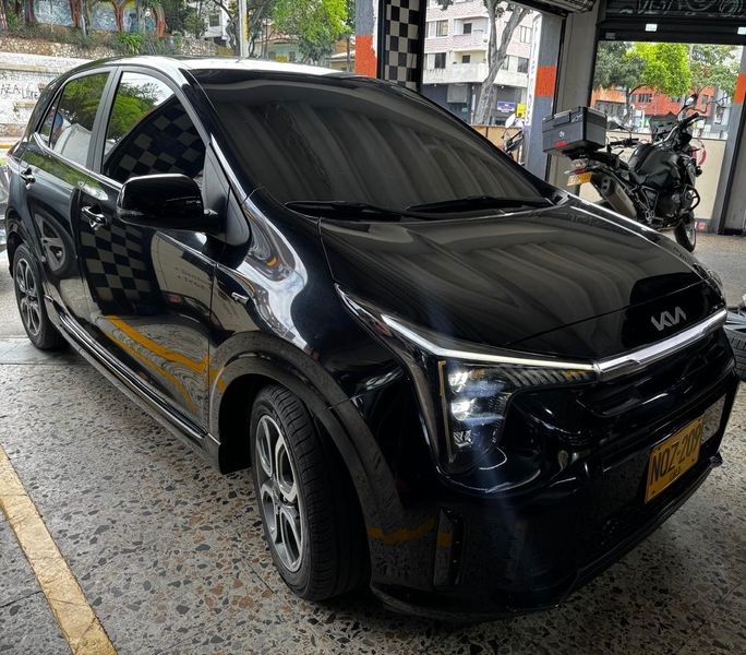 Kia Picanto GT Line Automático - imagen secundaria 1