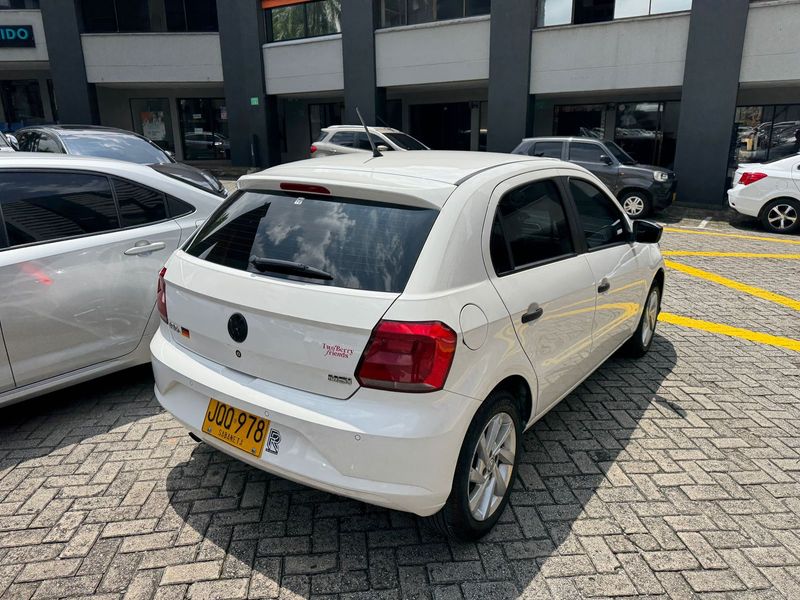 VOLKSWAGEN GOL 2021 COMFORTLINE AUTOMATICO - imagen secundaria 2