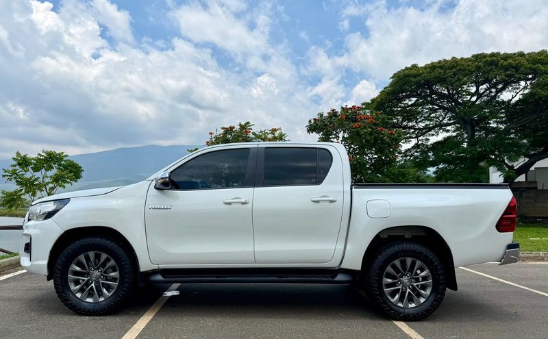 Toyota Hilux SRV 2.8 2019 - imagen secundaria 2