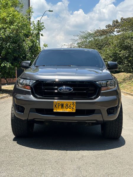 FORD RANGER XLS 2022 - imagen secundaria 1