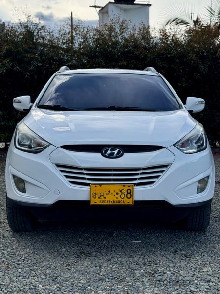 Hyundai Tucson mt 4x2 2015 - imagen secundaria 1