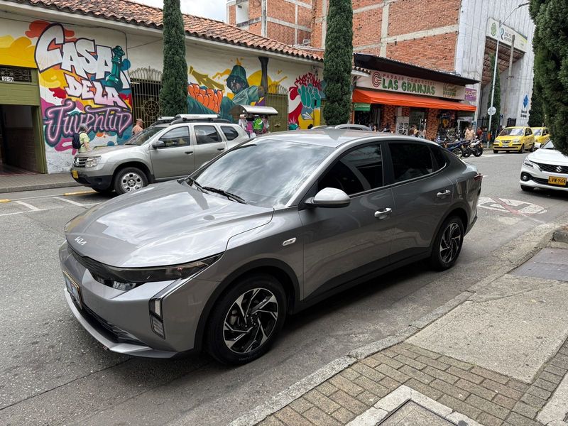 KIA K3 VIBRANT - imagen secundaria 2