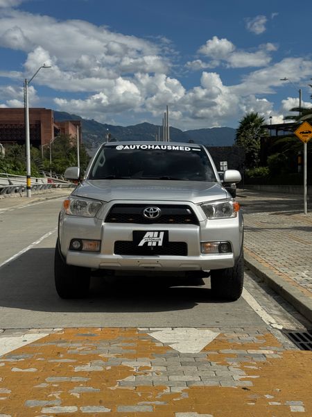 Toyota 4Runner sr5 2012 - imagen secundaria 2
