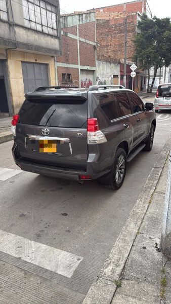 Toyota Prado TX 2013 Blindada Nivel 2 - imagen secundaria 2