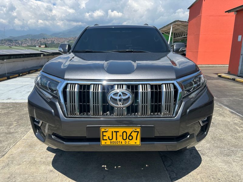 TOYOTA PRADO TXL 2018 - imagen secundaria 2