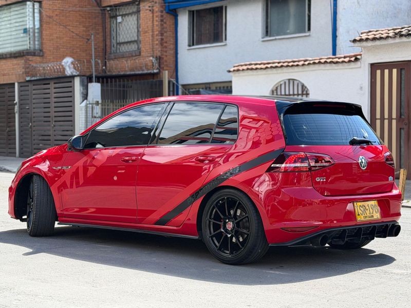 Volkswagen Golf GTI MK7 - imagen secundaria 2