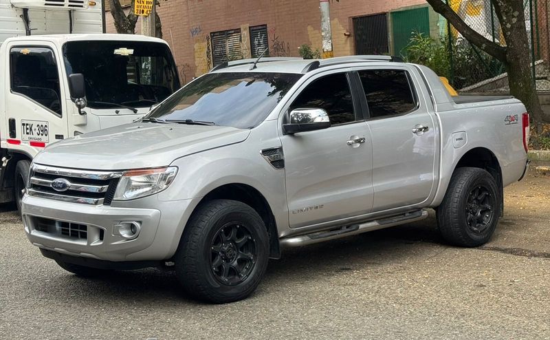 Ford Ranger limited 2015 - imagen secundaria 1