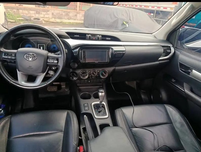 Toyota Hilux 2018 - imagen secundaria 1
