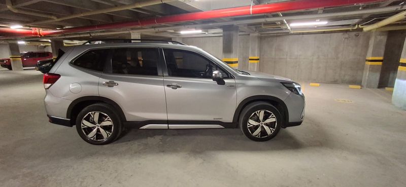 Subaru Forester Hibrida - imagen secundaria 2