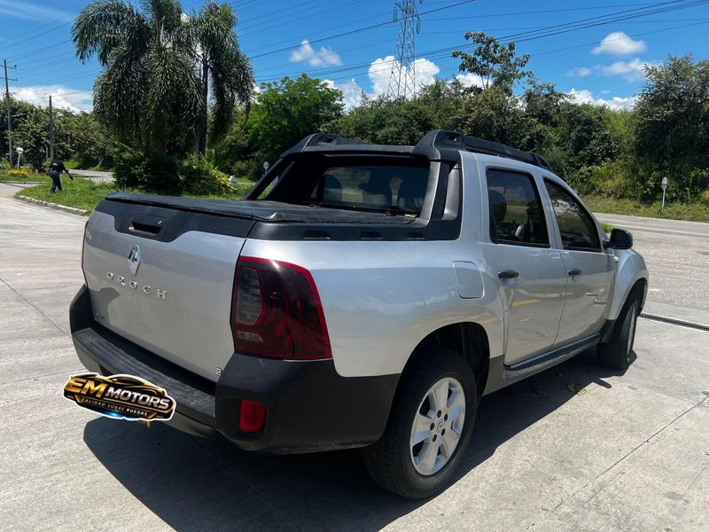 RENAULT DUSTER OROCH 2017 - imagen secundaria 2