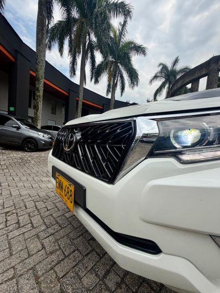 TOYOTA PRADO TXL 2018 DIESEL - imagen secundaria 1