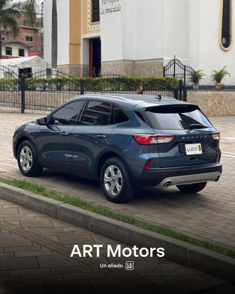 Ford Escape SE 4x2 unico dueno cojineria en cuero - imagen secundaria 2