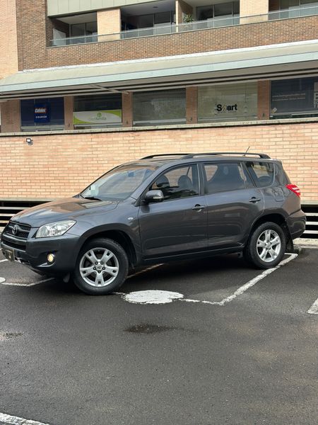 Toyota RAV4 2011 - imagen secundaria 1