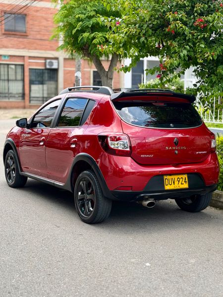 Renault Sandero Stepway 2018 - imagen secundaria 2
