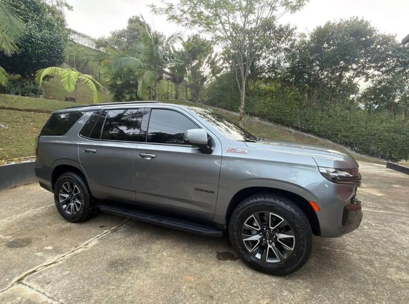 Chevrolet Tahoe Z71 - imagen secundaria 2