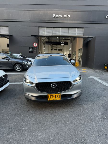 Mazda CX30 Grand Touring  2.0 At Hibrido - imagen secundaria 2