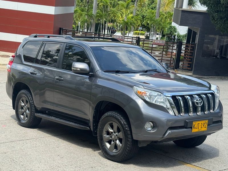 Toyota Prado txl diesel 2011 blindaje 2 Plus - imagen secundaria 2